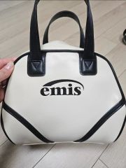 日本未発売】EMIS GLOSSY PADDED TOTE BAG - メルカリ