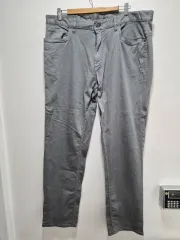 38) カルバン・クライン グレー デニム パンツ 出品