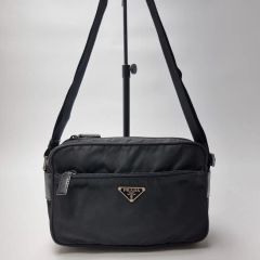 美品】PRADA プラダ ナイロン ミニ ショルダー カメラ バッグ ポーチ黒