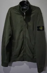 正規品 STONE ISLAND 24FW ワッペン パッチ ジップアップ ジャケット 95/Mのサムネイル