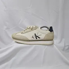 250 Calvin Klein レトロ ランナー スニーカーのサムネイル