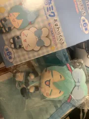 初音 ミク シナモンロール おすわりクラブ ぬいぐるみ
