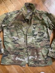 実物 米空軍 トレーニングウェアセット SMALL REGULAR 日本M相当 実物 米空軍 トレーニングウェアセット SMALL REGULAR 日本M相当