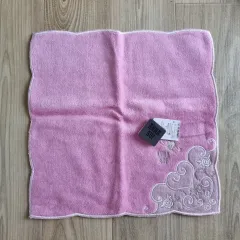 日本からの輸入 アナ・スイ ピンク 刺繍 ハンカチ