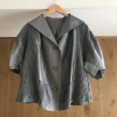 美品 ISSEY MIYAKEイッセイミヤケ A-POC INSIDE プリーツ　ジャケット2 IM13FD600のサムネイル