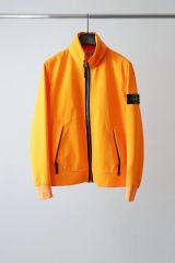 定価約12万STONE ISLAND ストーンアイランドマウンテンパーカー - メルカリ
