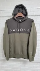 100 NIKEナイキ オリーブカーキ ダブルスウッシュ コットン フード付きTシャツ L
