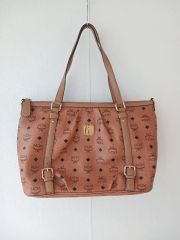 MCM/Essent Visetos Cross body ボディバッグ - メルカリ