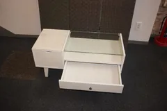 引出収納付ガラステーブル（肌色）