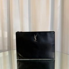 美品 サンローラン YSL クラッチバッグ セカンドバッグ レザー