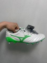 Mizuno サッカースパイク ホワイト/グリーン - メルカリ