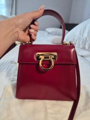 美品】サルヴァトーレフェラガモ バック AILEEN アイリーン 赤 ロッソ 