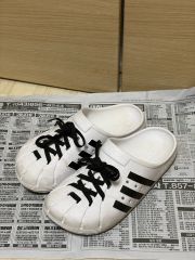 adidas 新品未使用 アディレッタ 予備紐付き2種類JH9848 - メルカリ