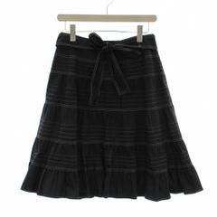 完売品　TO BE CHIC スカート黒　40サイズ 新品タグ付 TO BE CHIC フレアスカート 膝丈 ブラック サイズ40 黒
