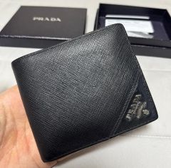 極美品】廃盤色 2MC066 プラダ コンパクト財布 二つ折り財布 灰色