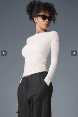 Alo Yoga Ribbed Sea Coast Long Sleeve - メルカリ