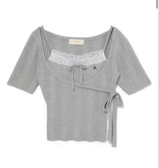 Suzy ribbon tops gray andmary - メルカリ