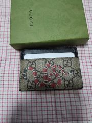 717✨極美品✨GUCCI グッチ 二つ折り財布 キングスネーク GGスプリーム