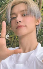 TXT 通常盤 YEONJUN Starkissed D/セルフィ
