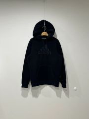 adidas ロゴプリントフーディーパーカー 光沢 ブラック/VW453 - メルカリ