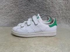 235 アディダス スタンスミス バックル スニーカー 260504