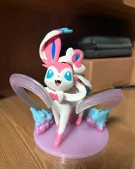 ポケットモンスター イーブイ 進化 / ニンフィア レジン フィギュア 出品