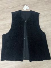 GDC Vegan Mouton Vest - メルカリ