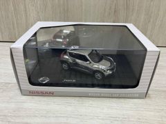 京商 日産 キューブ Z12 カラーサンプル ダイアモンドシルバー 特注品
