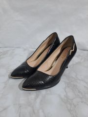 極美品】Blute ブリューテ レザースリッポン 22.5cm 牛革 黒 - メルカリ