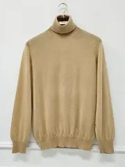 ロロ・ピアーナ カシミア シルク タートルネック ニットのサムネイル