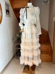 Adé Lifestyle 田丸麻紀 ドットサテンマキシスカート - メルカリ