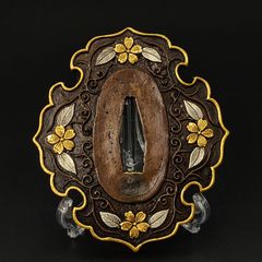 XG78 日本刀装具 唐草桜の図 刀鍔 銅地 細工 絵金銀 刀剣美術 武道具