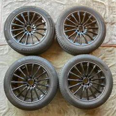 【処分セール!】235/55R19/255/50R19 スタッドレスタイヤ4本セットのサムネイル