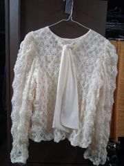 マーキュリーデュオフリル袖 花柄刺繍ノースリニット - メルカリ