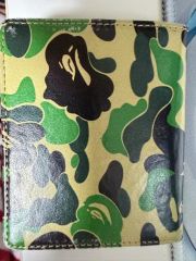 タイムセール A BATHING APE カモフラージュ柄 二つ折り財布 - メルカリ