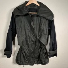 【管2603-369】COACH コーチ NEW YORK ナイロンジャケット XS カーキ系 ×ブラック系 ドローコード ジップアップ レディースのサムネイル