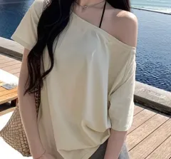 オフショルダー半袖Tシャツ アイボリー