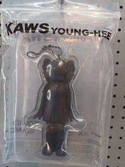 新品・未開封】KAWS TOKYO FIRST キーホルダー2種 - メルカリ
