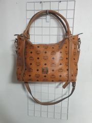 MCM 紫色 ロゴプリント トートバッグ内側豹柄 - メルカリ