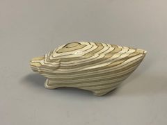 白と黒の石のような骨（骨のような石？） - メルカリ