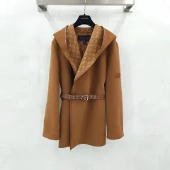 36 / ルイヴィトン モノグラム フーディー ショート コート 1A825Zのサムネイル