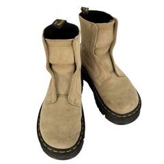 Dr. Martens エンジニアブーツ ベージュ スエード UK6 - メルカリ