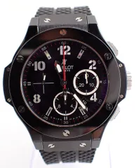 定価182万円 HUBLOT(ウブロ) ビッグバン ブラックマジック 301.CX.130.RX カーボン/セラミック AT 自動巻き 裏スケ クロノグラフ メンズ 中古のサムネイル