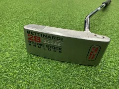 ベティナルディ スタジオ ストック 28 アームロック 34インチ 中古 パター カバーのサムネイル