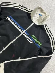 ADIDAS マルチ ストライプ トラックジャージ /053