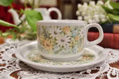 A【Noritake】ノリタケ デイジー花柄 ティーカップ＆ソーサー ヴィンテージ