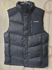 k*様 競馬グッズ・非売品・ダーレータリスマニックベスト - メルカリ