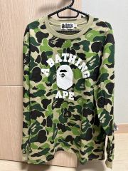 A BATHING APE】カモ柄 ロゴプリント ロンT Mサイズ - メルカリ