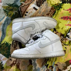 NIKE ダンク ハイ 白 スニーカー 240