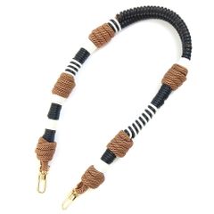 極美品【デルヴォー】ショート チェーン ストラップ ボックスカーフ